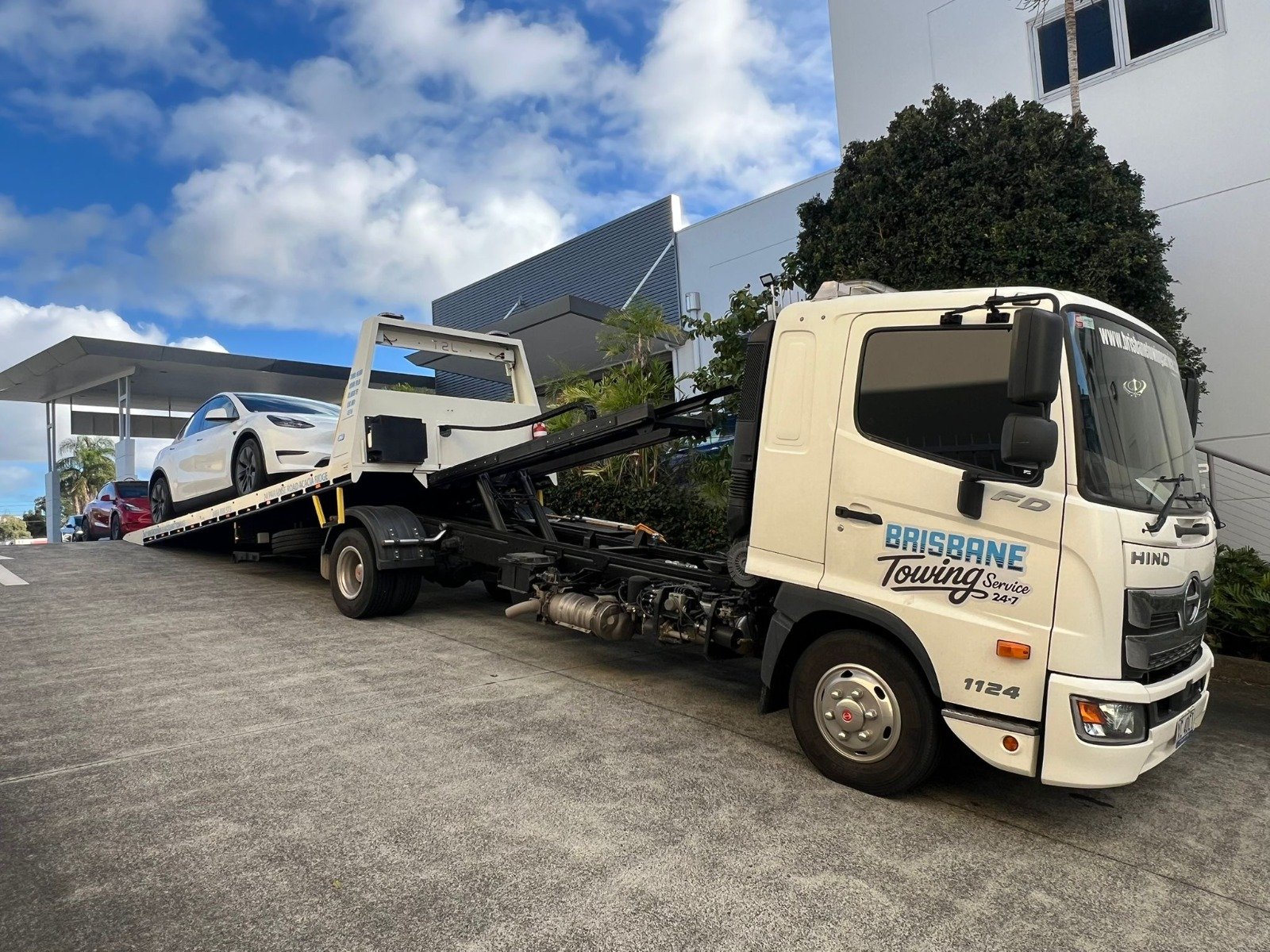 Long distance towing Brisbane